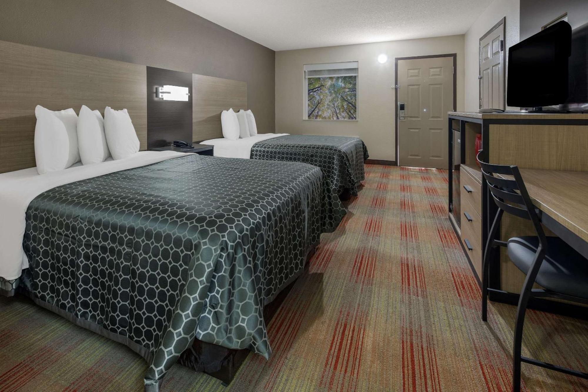 Rodeway Inn Elkton Bagian luar foto